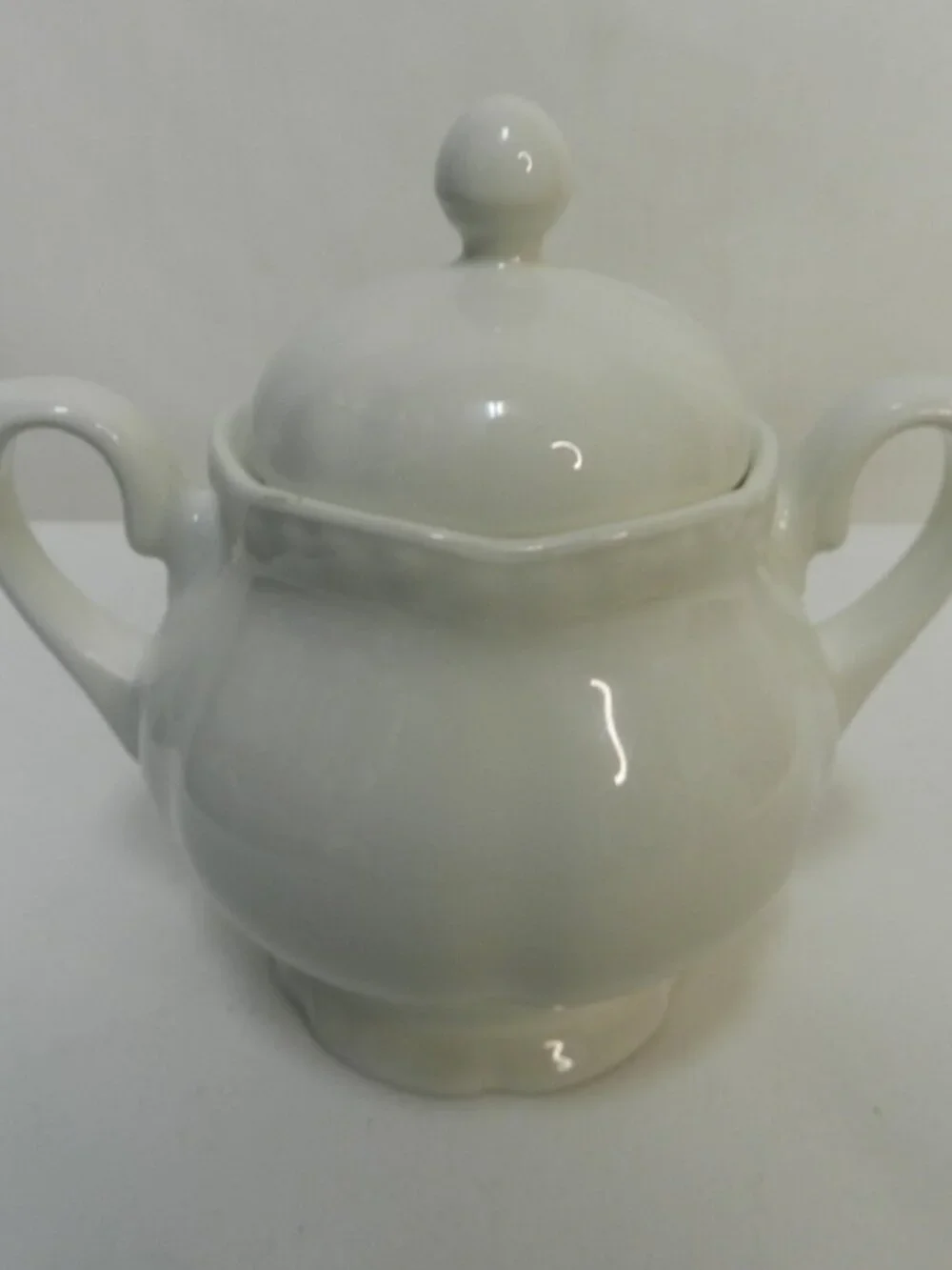 Johnson Brothers made in Staffordshire England white Creamer Sugar bowl & Plate